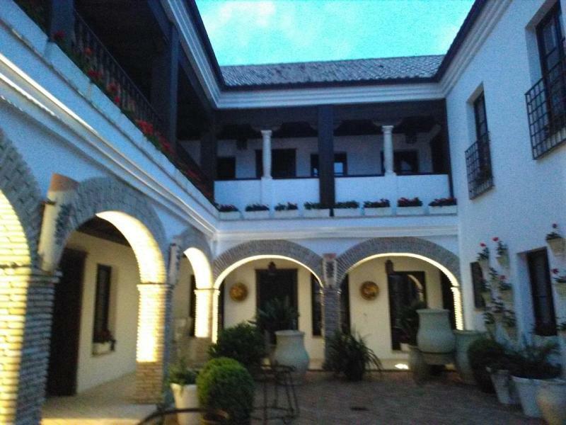 קורדובה Suites La Posada De Pilar מראה חיצוני תמונה
